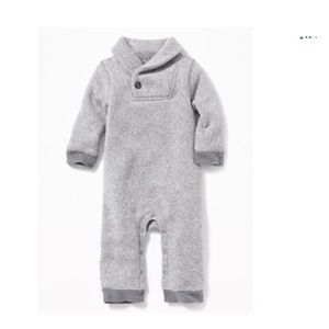 Old Navy Gray 0-3 Month One Piece Outfit